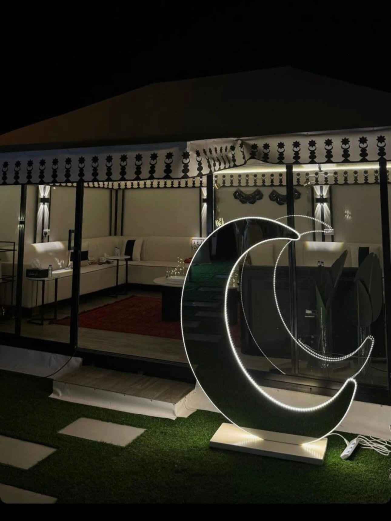 Crescent (for rent)